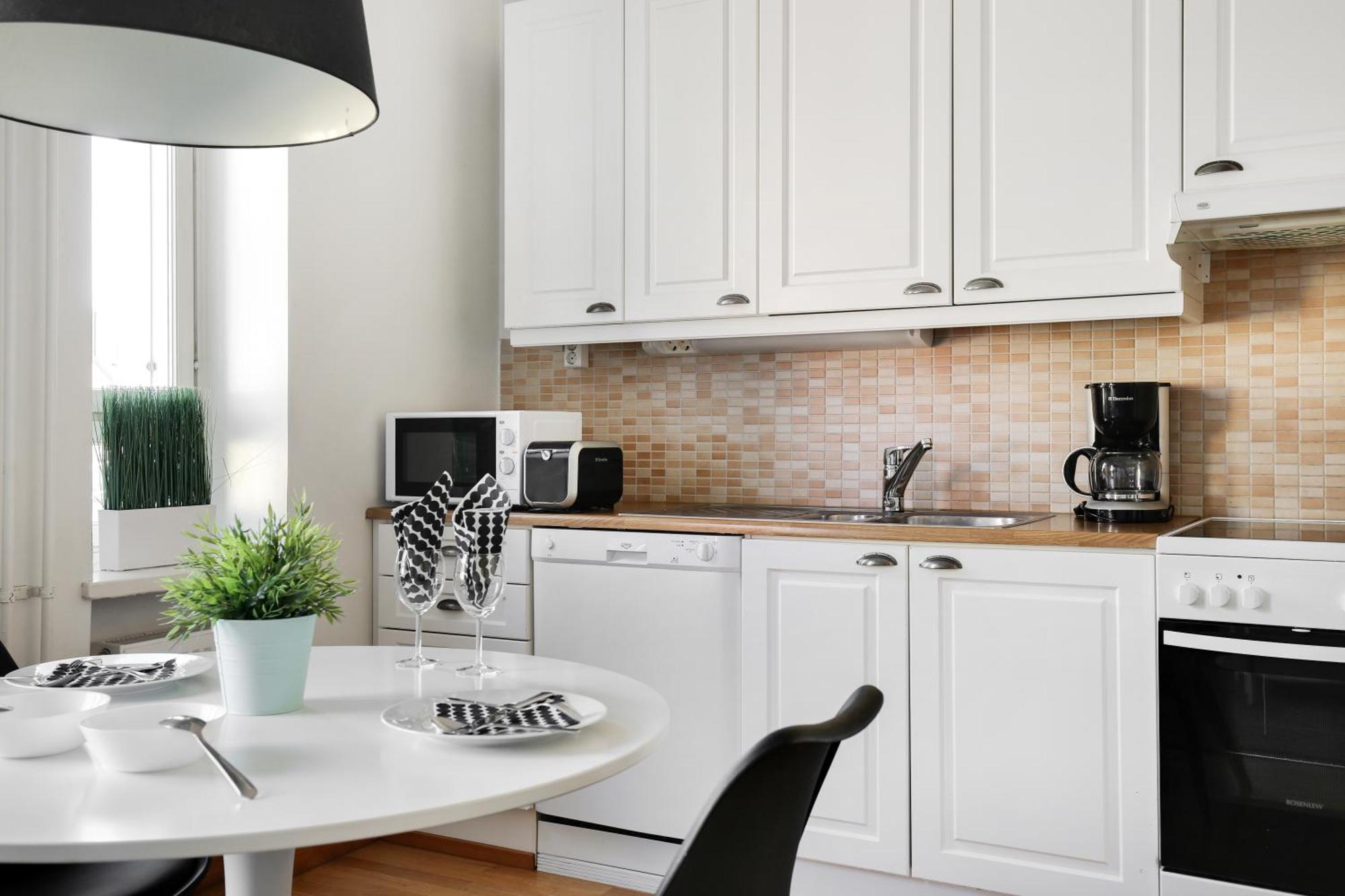 Kotimaailma Apartments Kamppi - Spacious 1Br Гельсінкі Екстер'єр фото